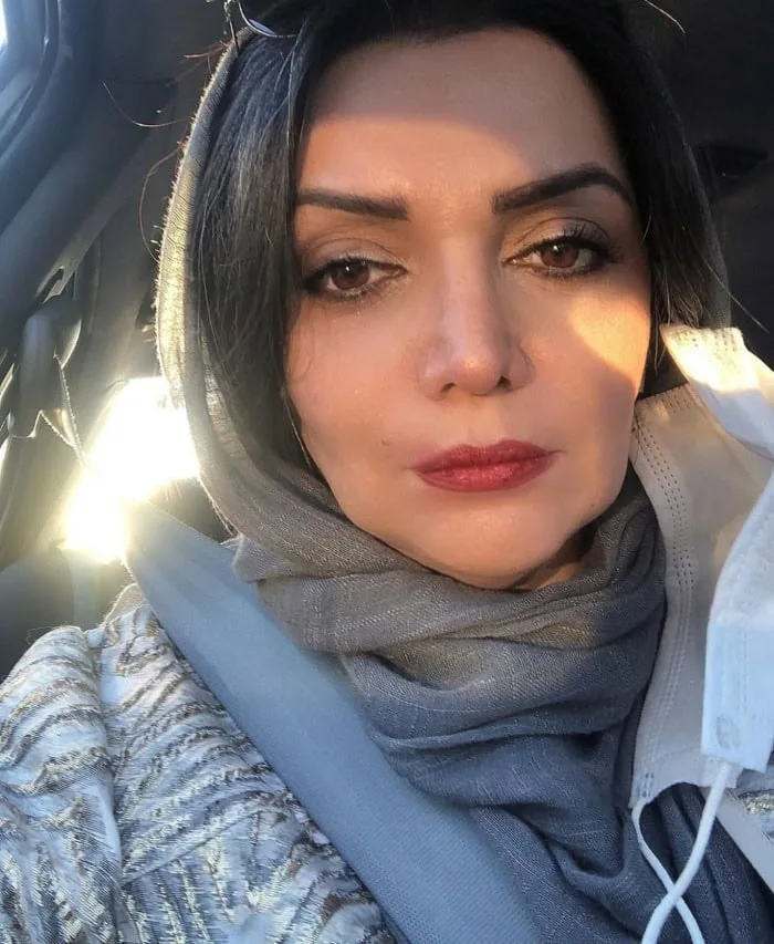 سلفی الهام پاوه نژاد 
